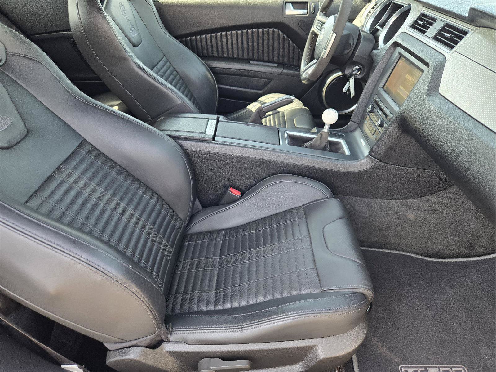 Used 2012 Ford Mustang Shelby GT500 w/ SVT Performance Pkg RWD image 14