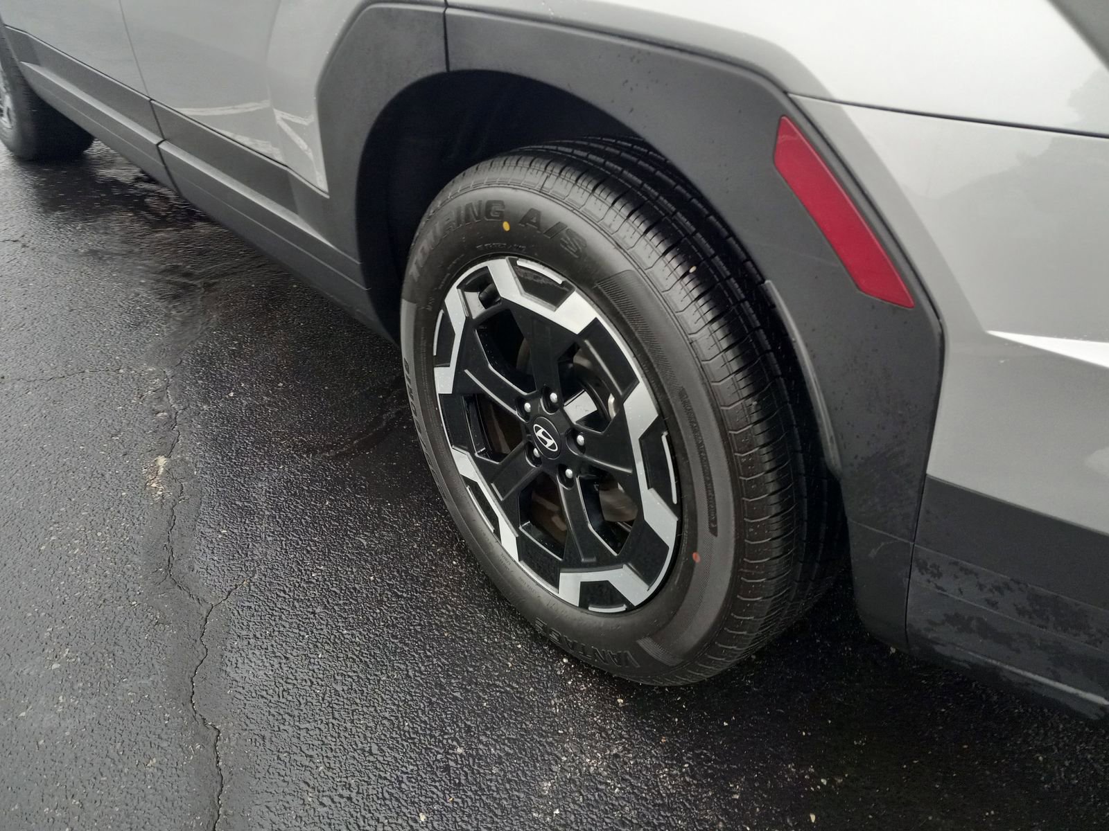 Used 2025 Hyundai Santa Fe SEL image 11