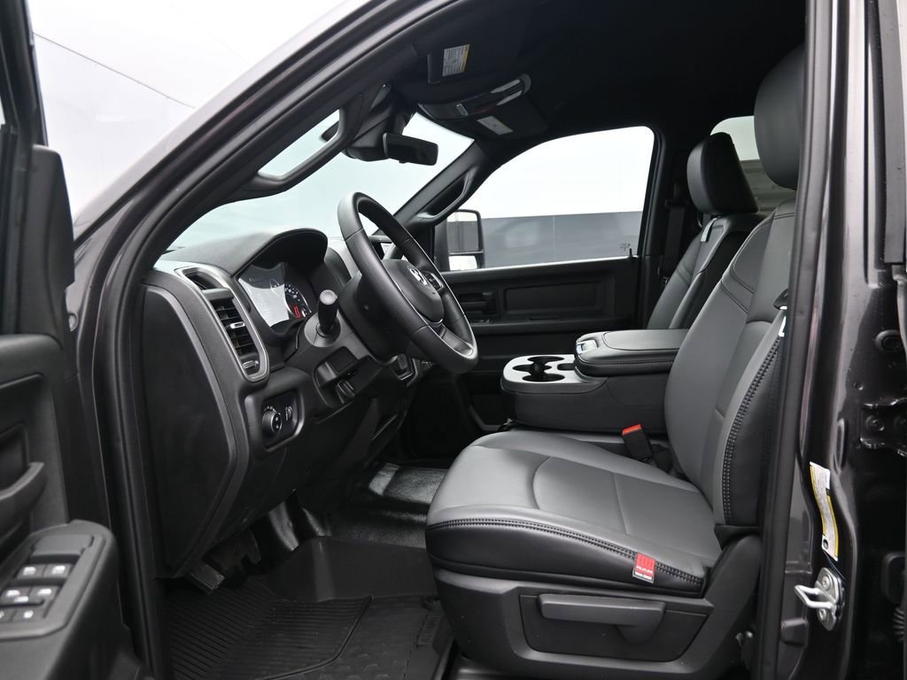 New 2026 RAM 2500 Tradesman w/ Chrome Appearance Group image 17