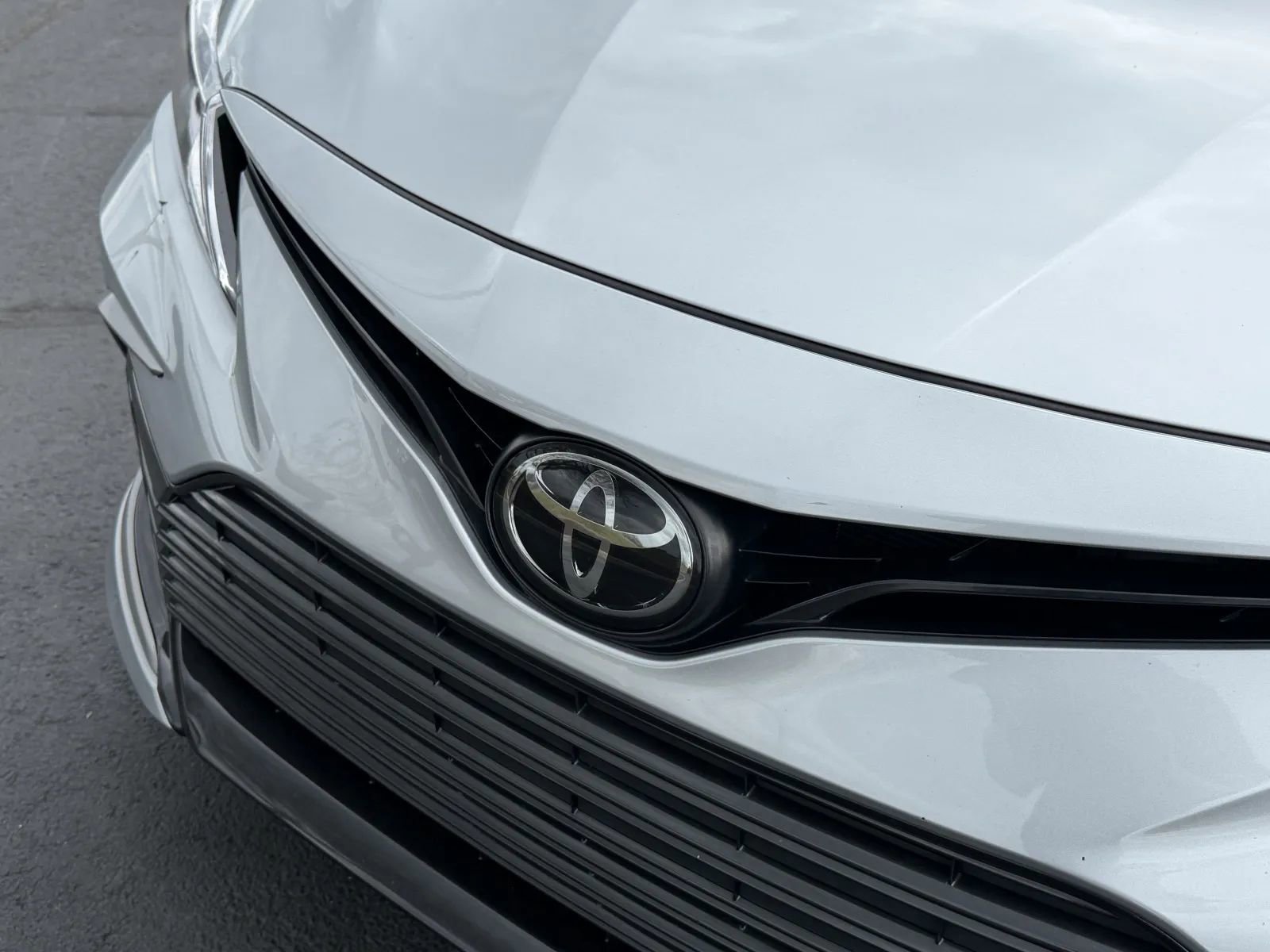 Used 2023 Toyota Camry LE image 8