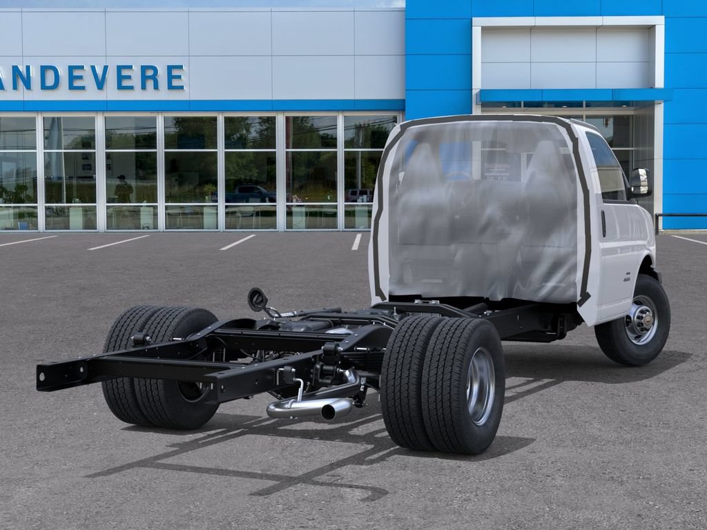 New 2026 Chevrolet Express 3500 w/ Power Convenience Package RWD image 4