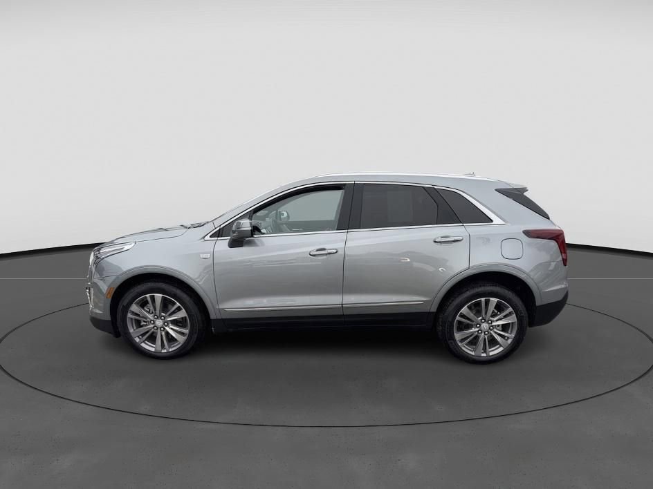 Used 2025 Cadillac XT5 Premium Luxury image 2