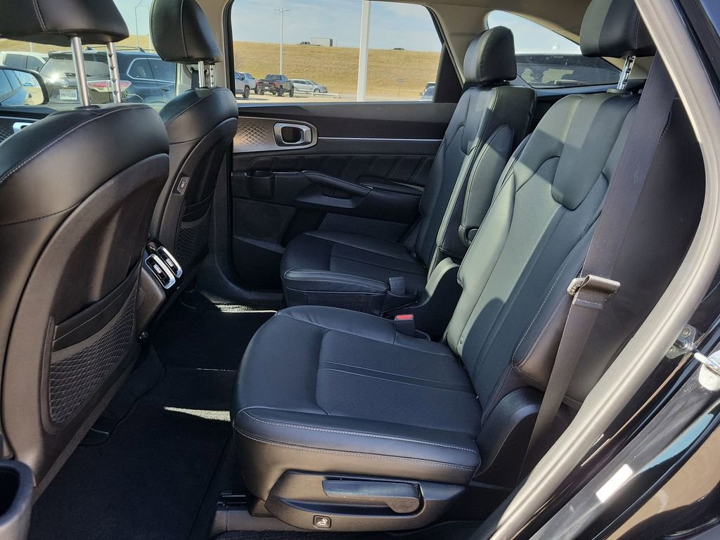 Used 2021 Kia Sorento SX image 25
