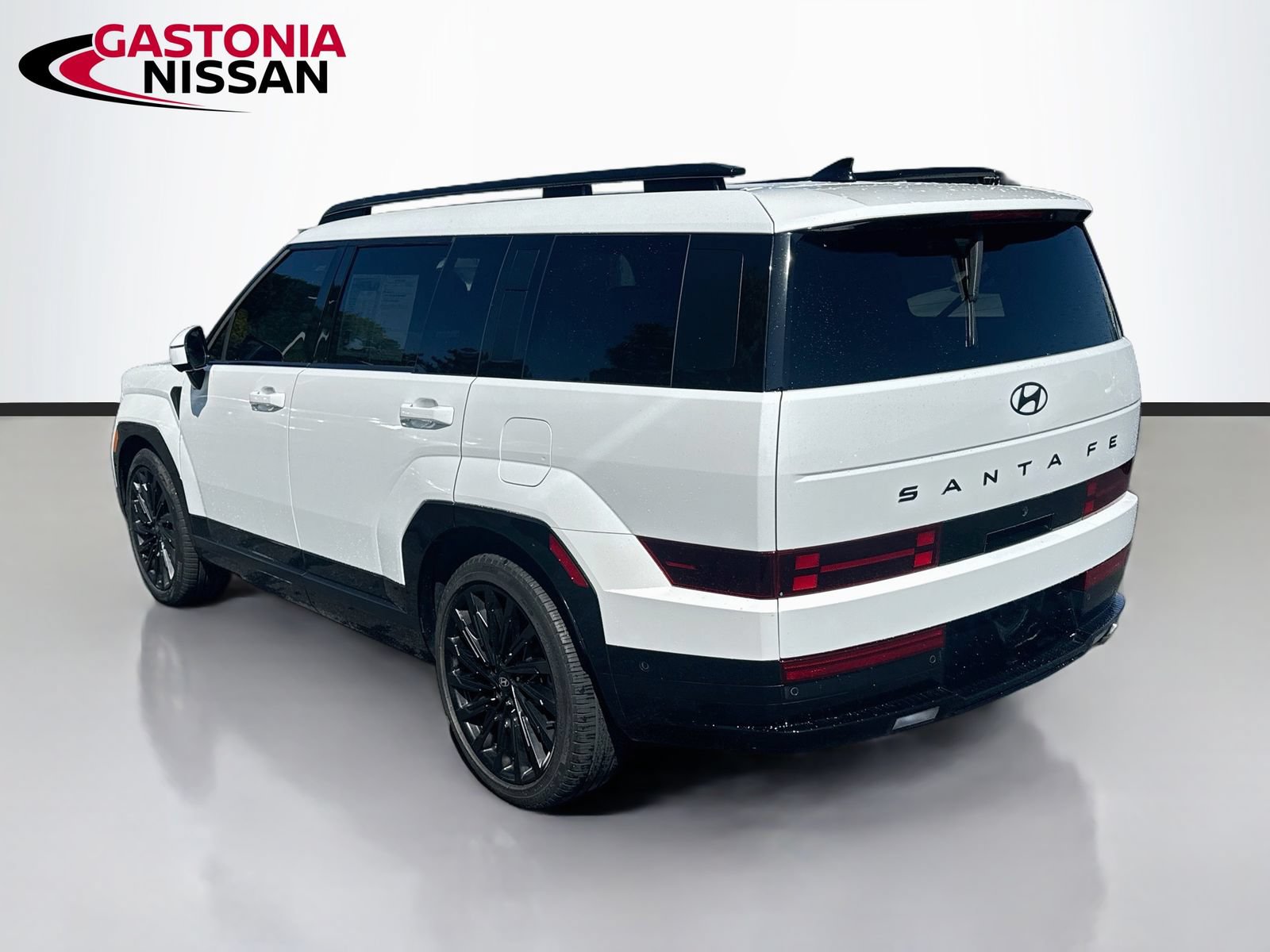 Used 2024 Hyundai Santa Fe Calligraphy FWD image 6