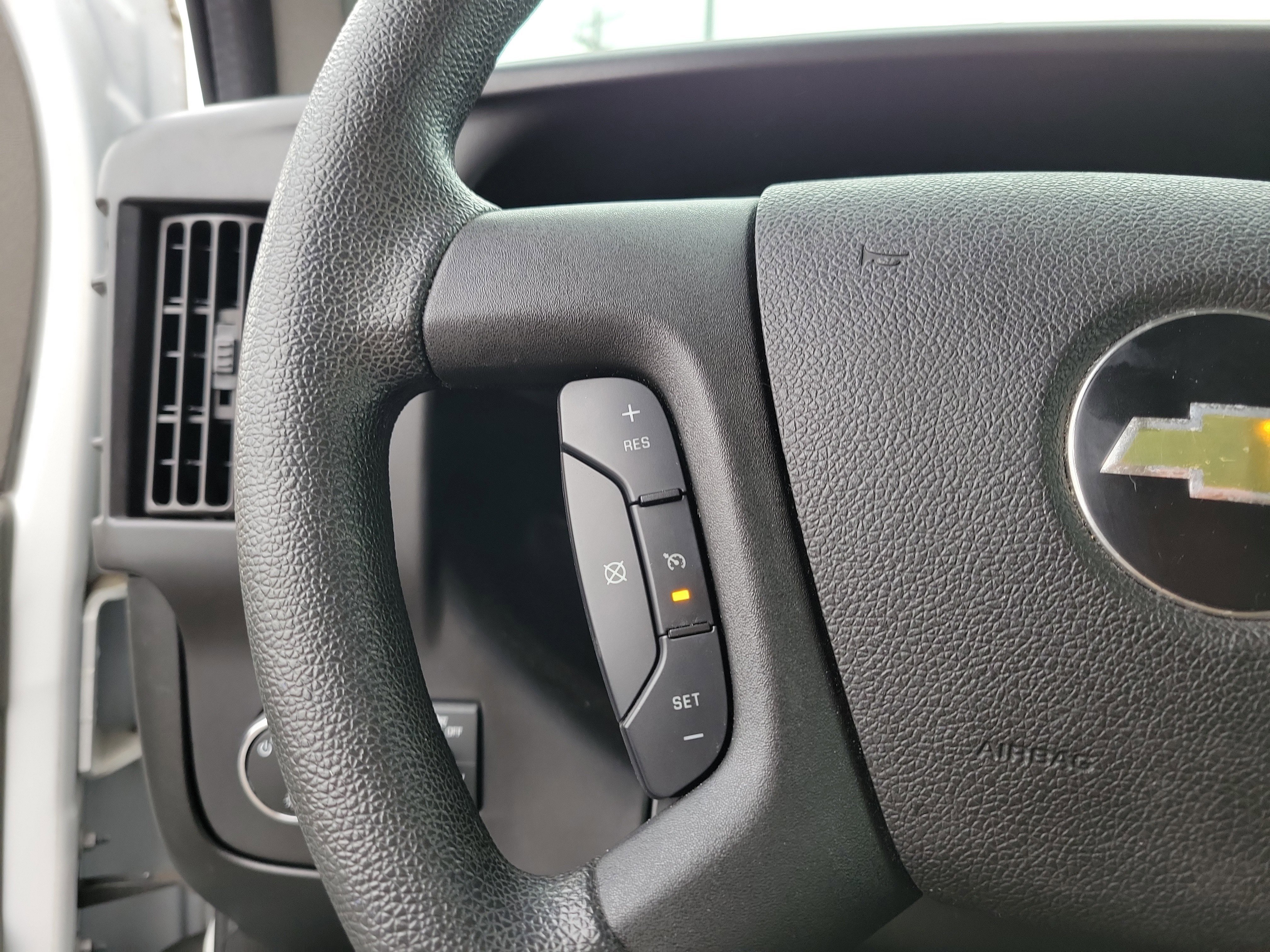 Used 2017 Chevrolet Express 2500 LT w/ LT Preferred Equipment Group image 19