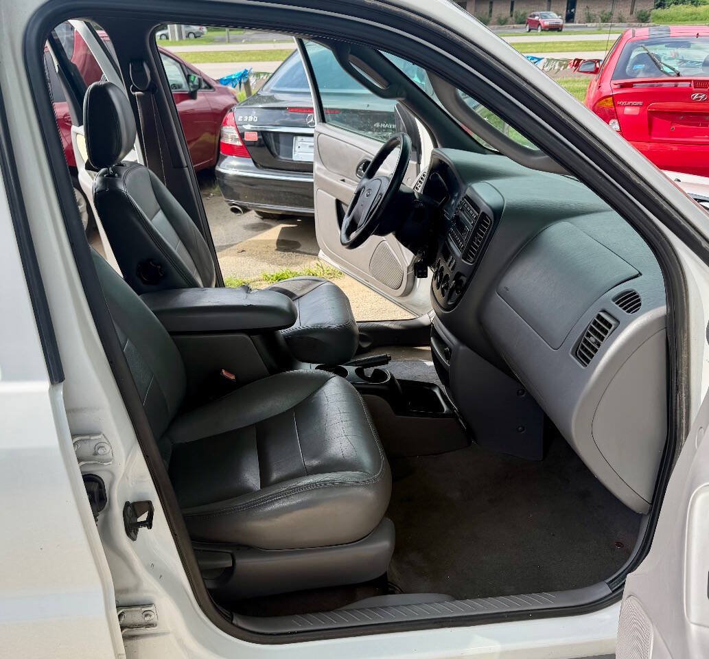 Used 2002 Ford Escape XLT FWD image 11