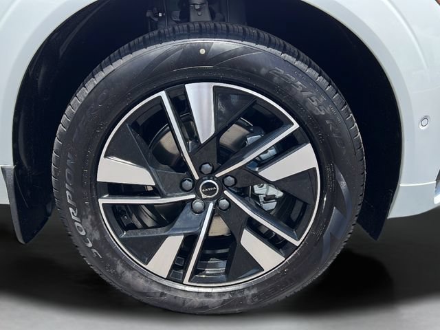 New 2026 Volvo XC60 B5 Plus AWD/4WD image 10