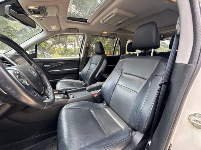 Used 2017 Honda Pilot Elite image 10