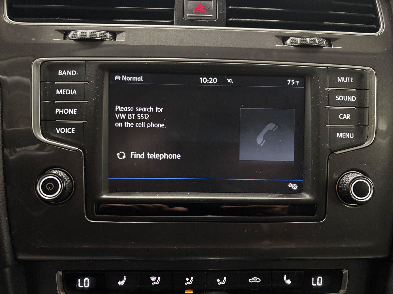 Used 2016 Volkswagen e-Golf SE w/ DC Fast Charging Package FWD image 30