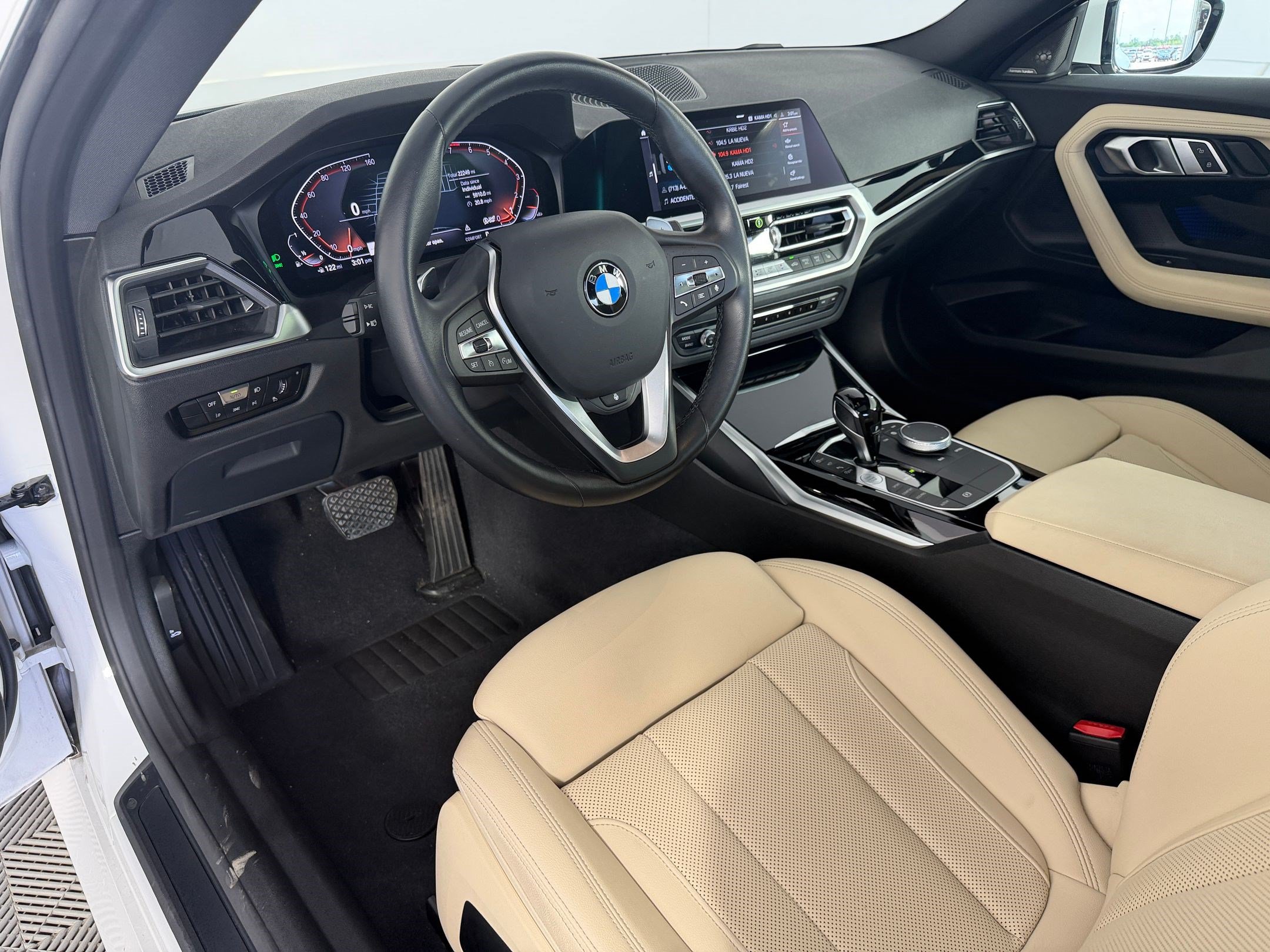 Used 2022 BMW 230i Coupe w/ Premium Package 2 RWD image 4