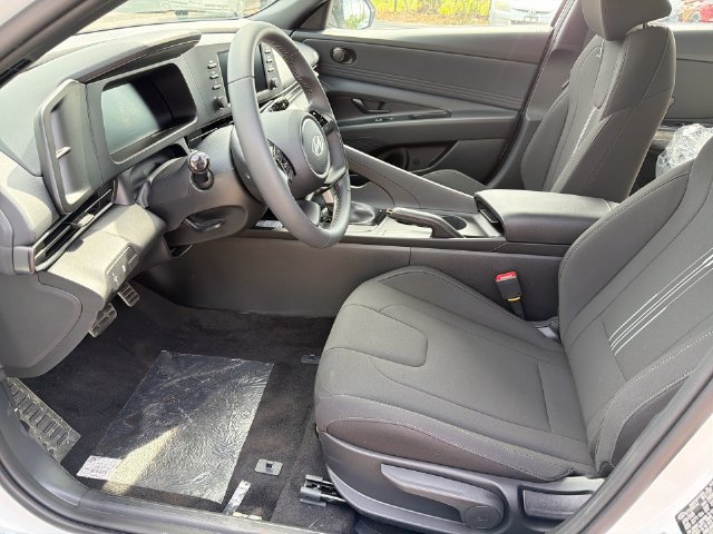 New 2026 Hyundai Elantra Sport FWD image 22