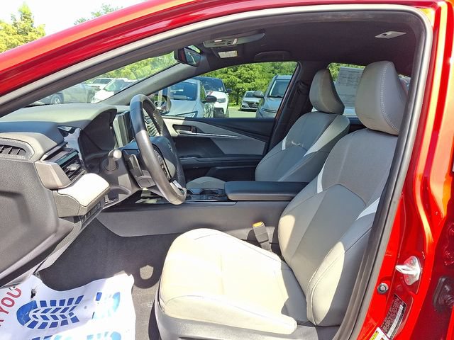 Used 2025 Toyota Camry SE w/ Convenience Package AWD/4WD image 13