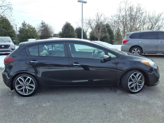 Used 2016 Kia Forte SX w/ SX Premium Technology Package image 2