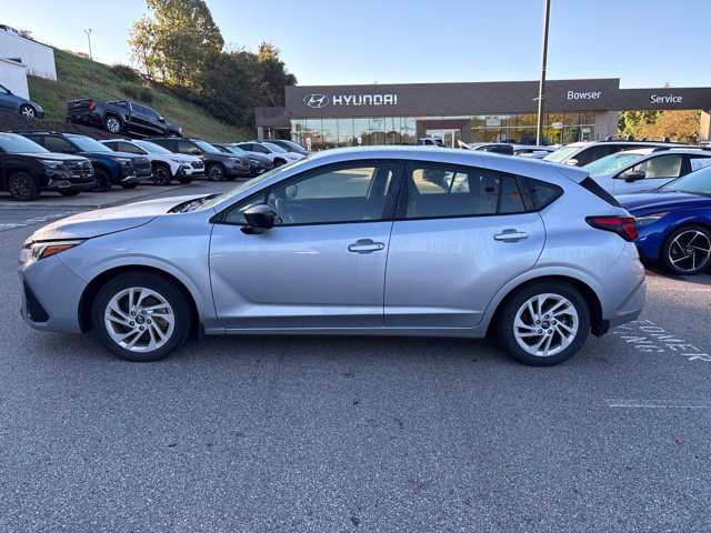 Used 2024 Subaru Impreza 2.0i AWD/4WD image 2