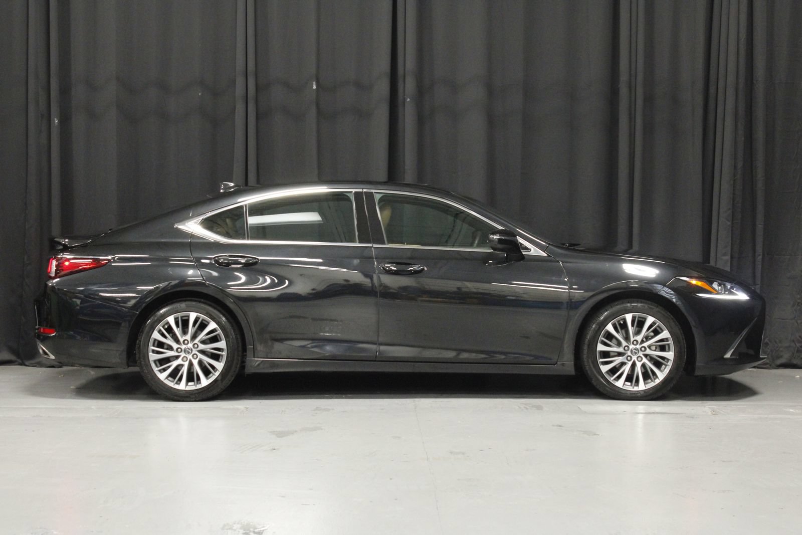 Used 2021 Lexus ES 350 w/ Premium Package FWD image 6