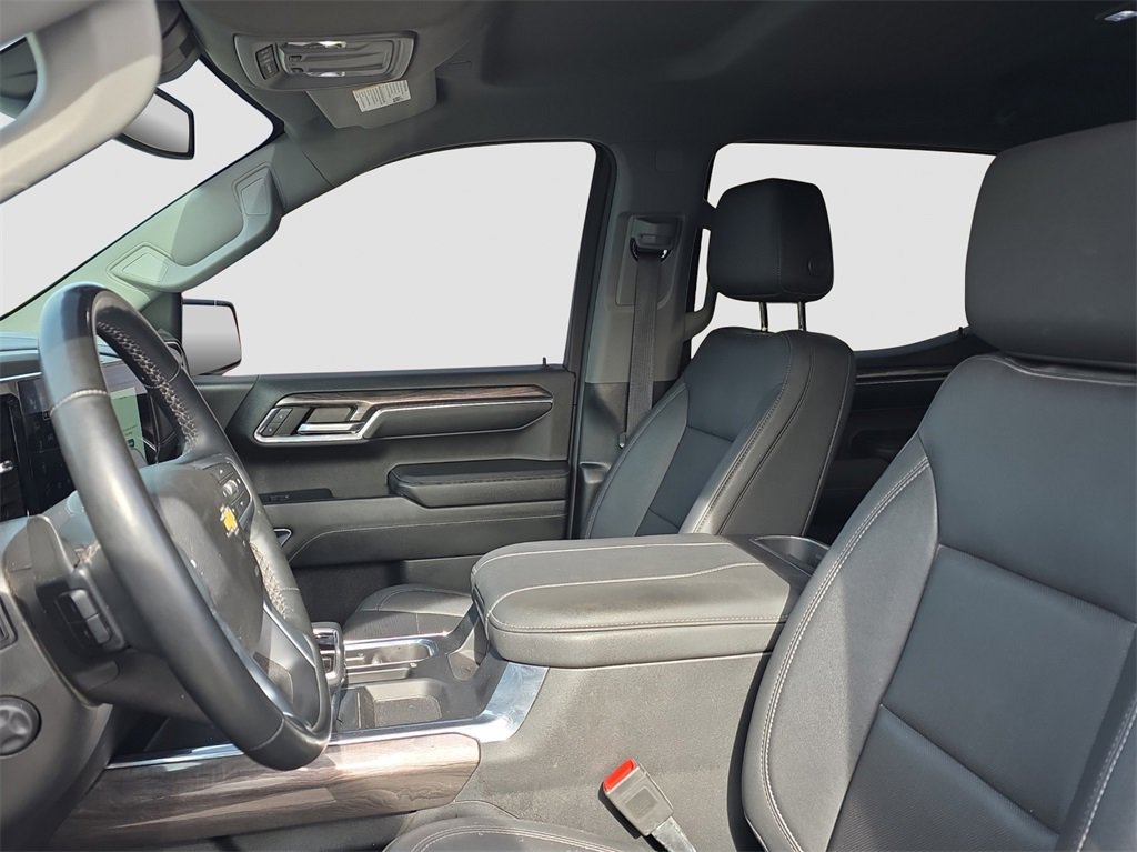 Used 2024 Chevrolet Silverado 1500 LTZ image 7