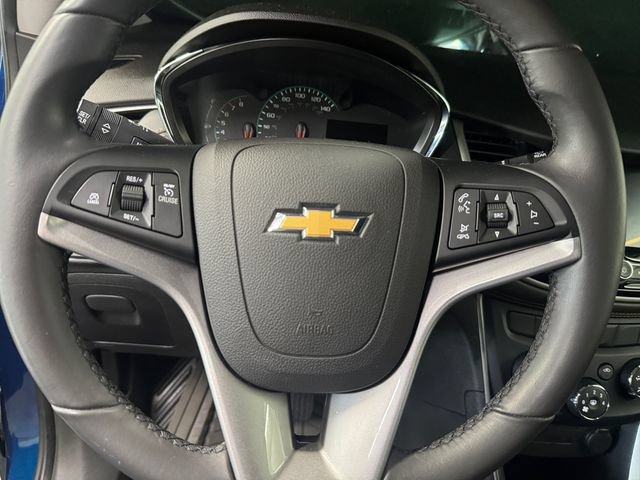 Used 2020 Chevrolet Trax LT w/ LT Convenience Package FWD image 19