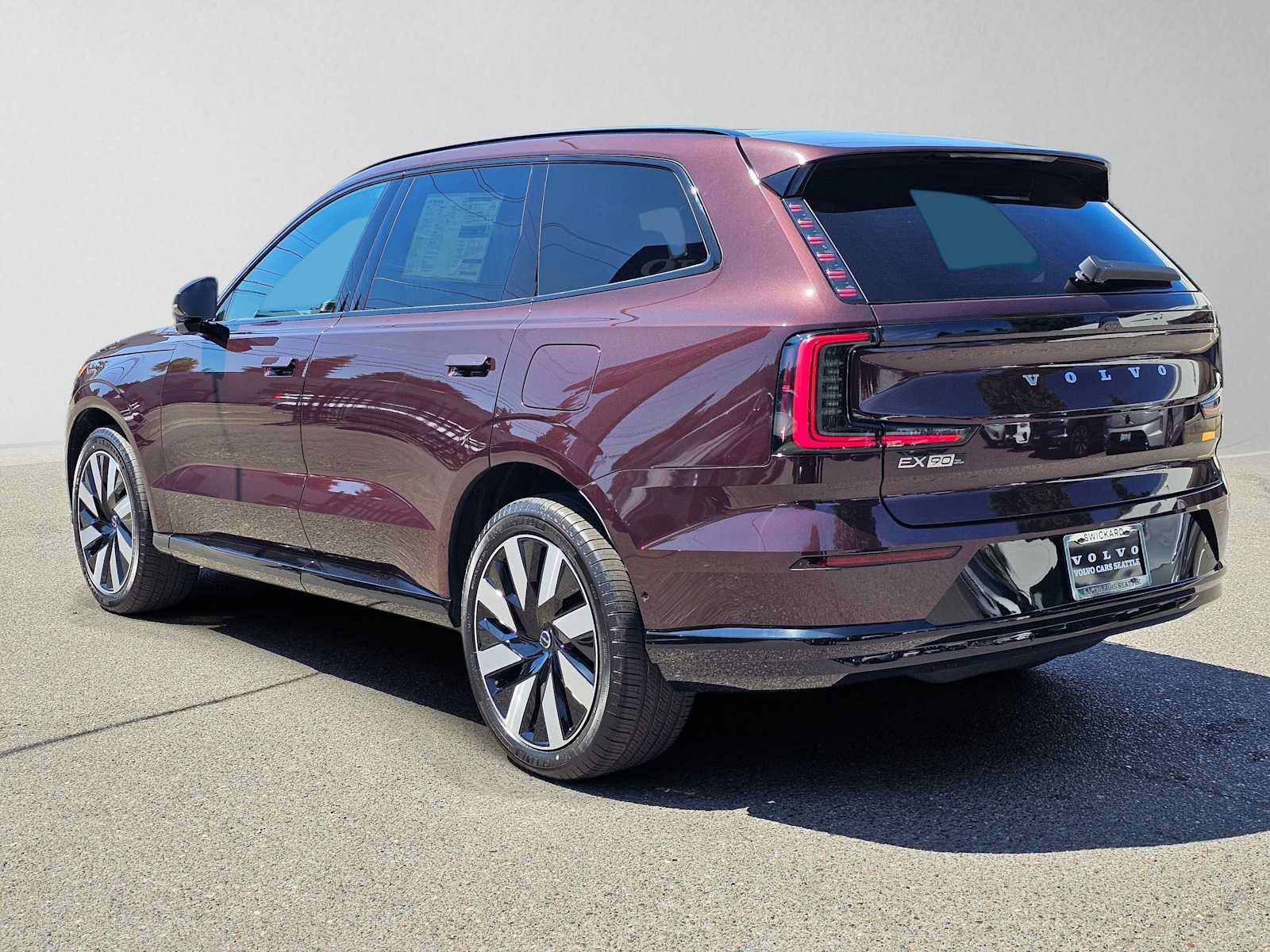 New 2026 Volvo EX90 Plus AWD/4WD image 5