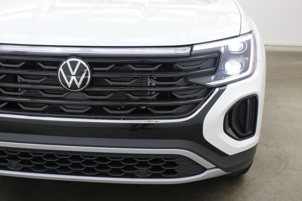New 2026 Volkswagen Atlas Cross Sport SE FWD image 8