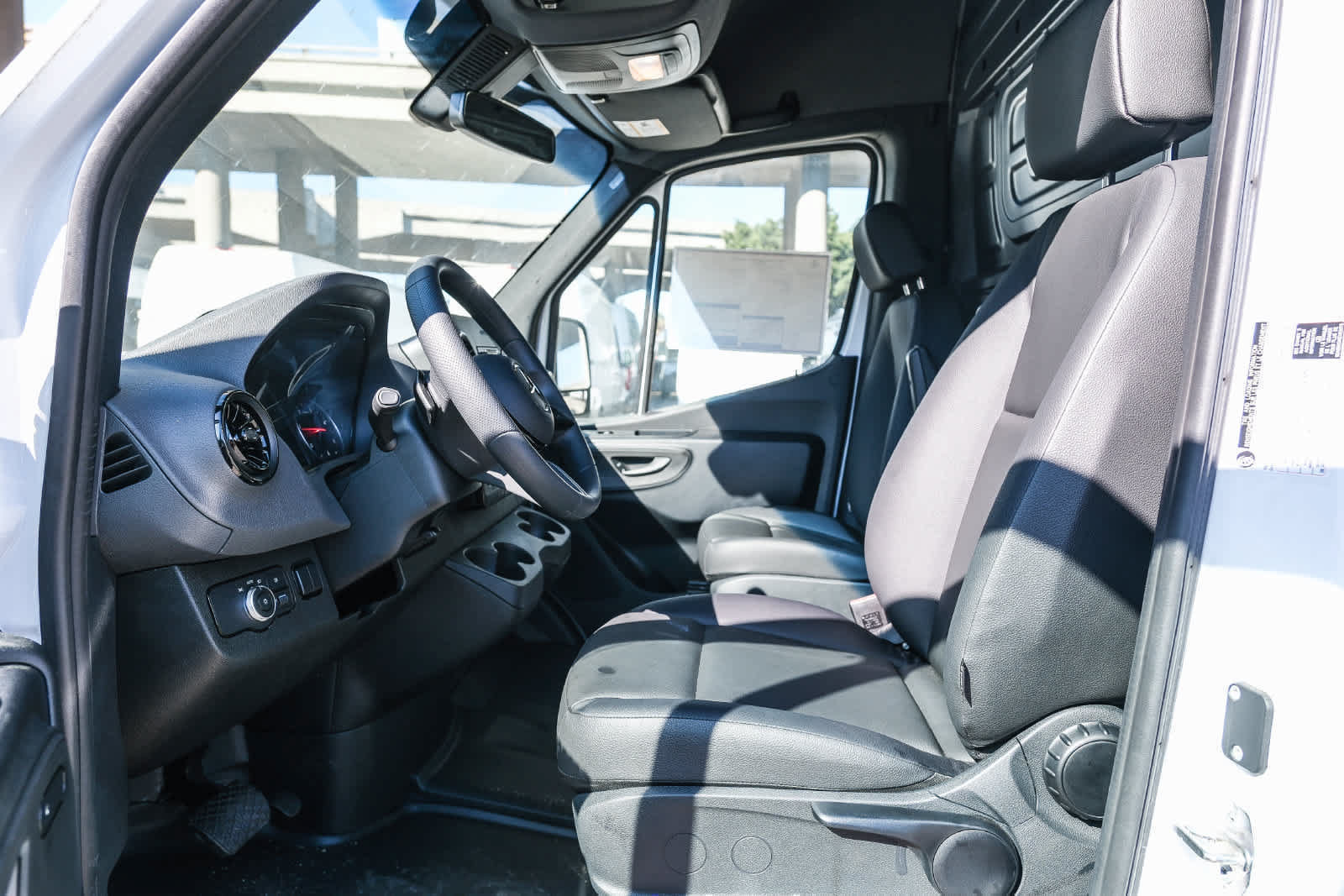 New 2025 Mercedes-Benz Sprinter 2500 image 18