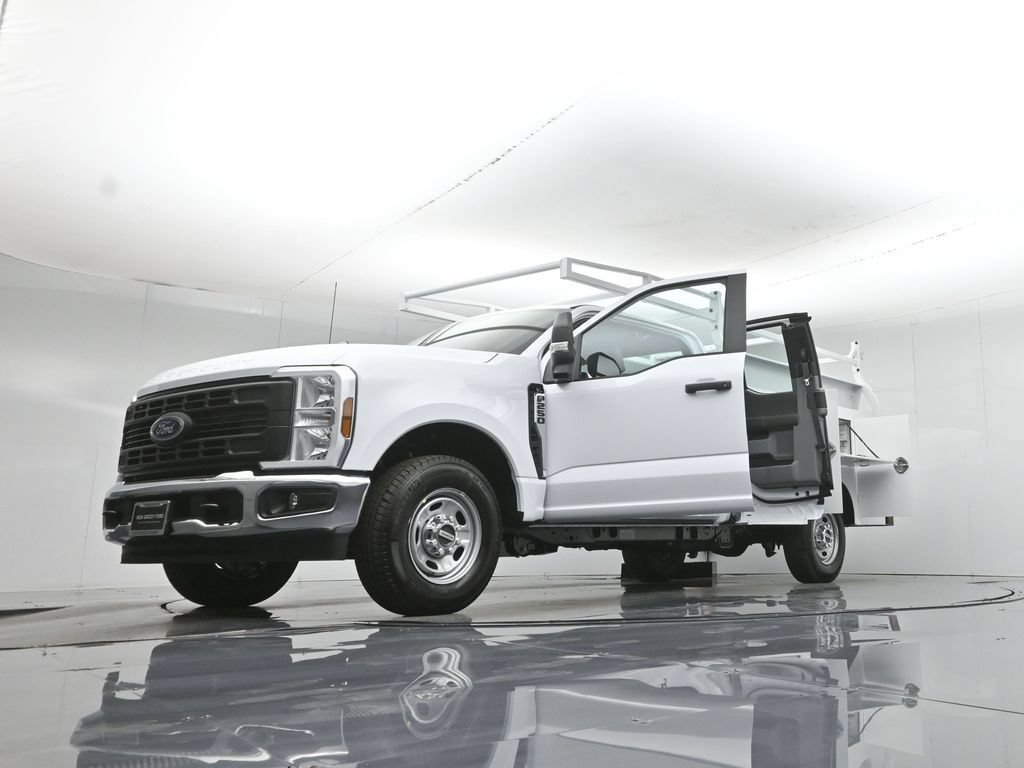 New 2026 Ford F250 XL w/ XL Chrome Package RWD image 74