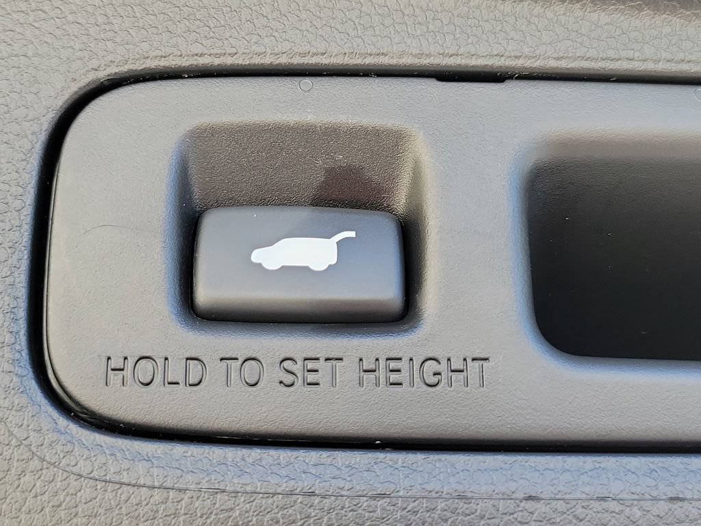 Certified 2023 Honda CR-V EX-L image 10