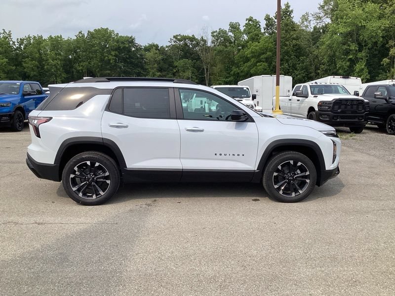 New 2027 Chevrolet Equinox RS AWD/4WD image 8