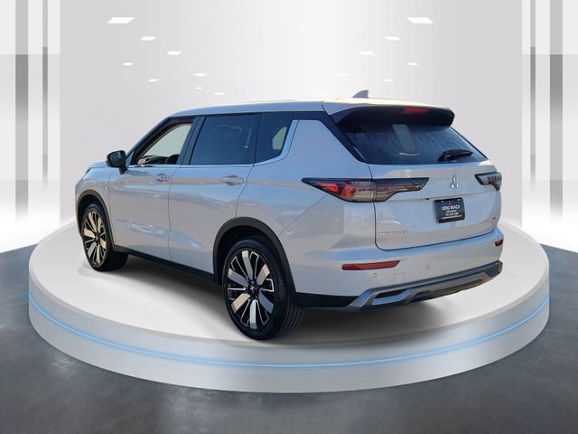 New 2026 Mitsubishi Outlander SE image 4