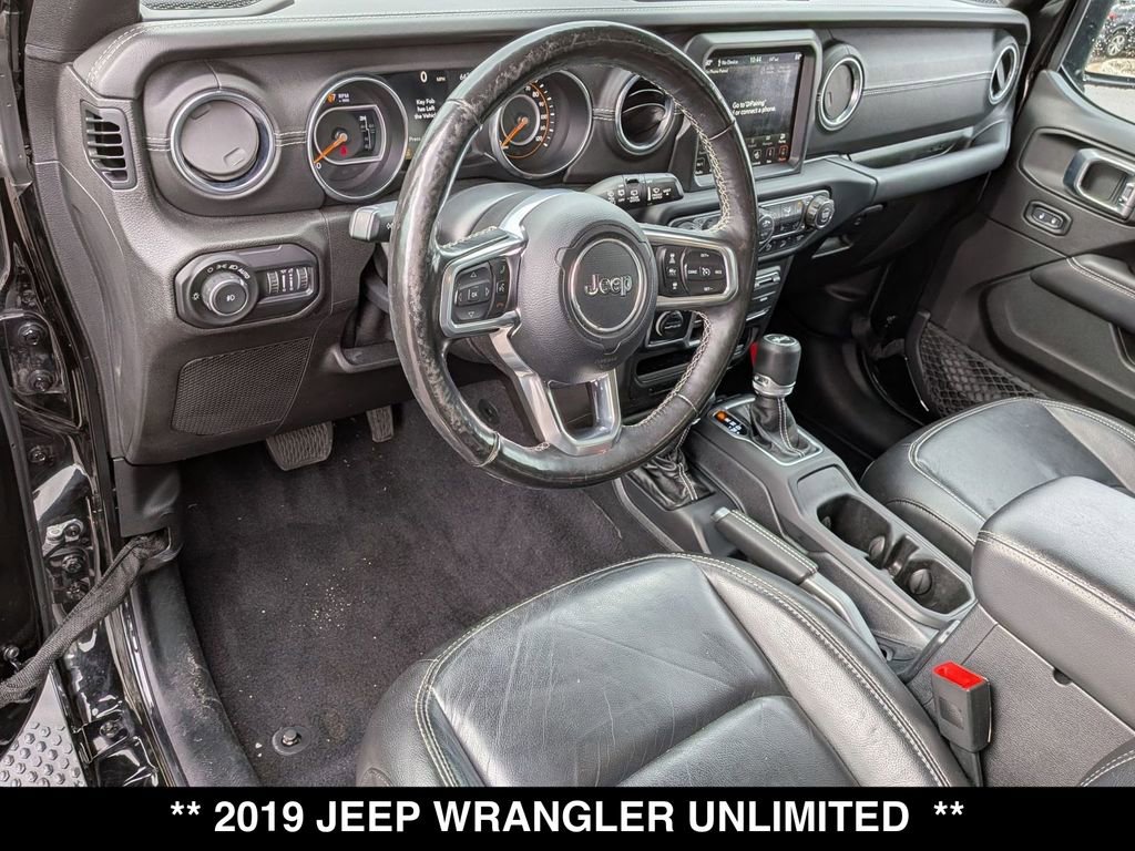 Used 2019 Jeep Wrangler Unlimited Sahara AWD/4WD image 12
