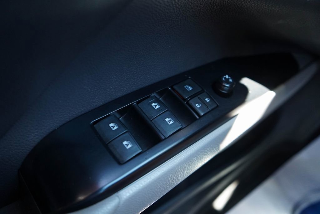 Used 2019 Toyota Camry SE FWD image 26