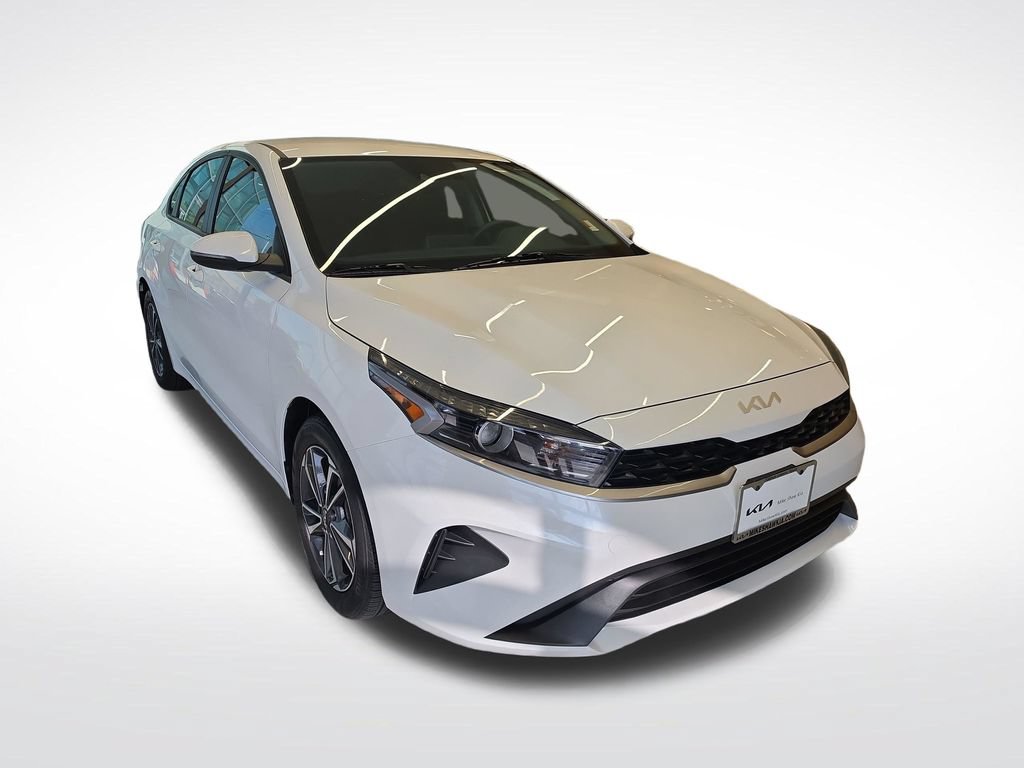 Certified 2024 Kia Forte LXS w/ LXS Technology Package FWD image 11