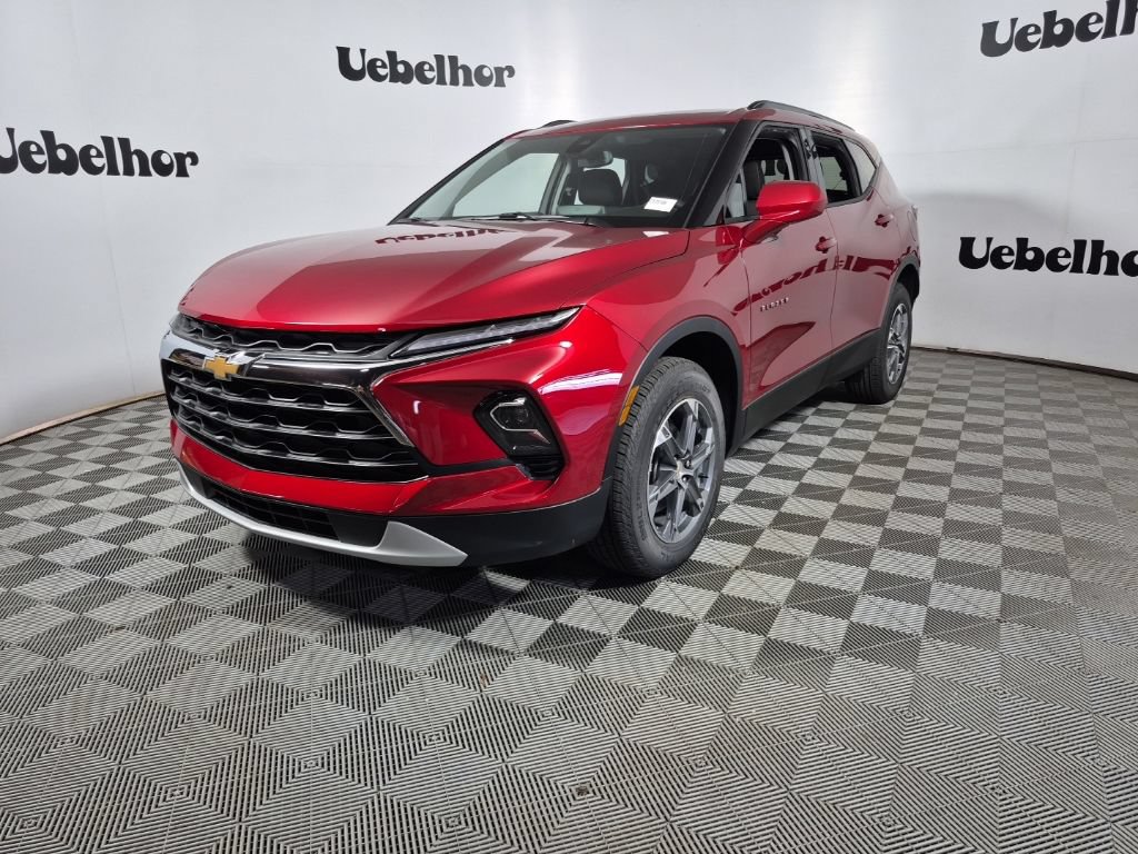 New 2026 Chevrolet Blazer LT w/ Convenience Package AWD/4WD image 2
