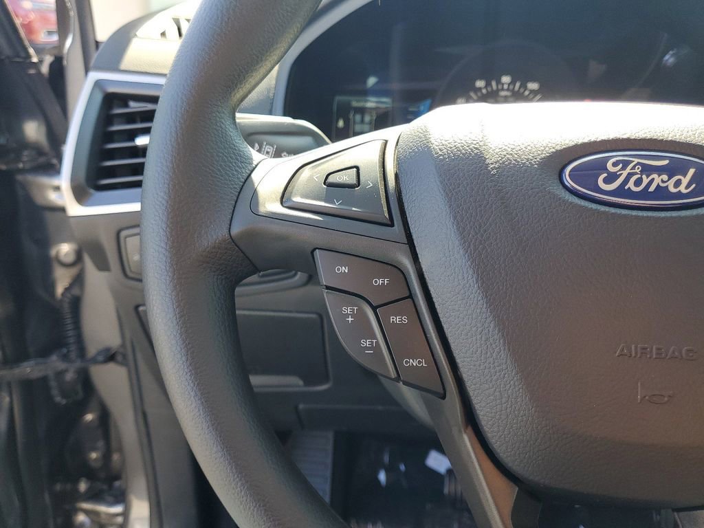 New 2024 Ford Edge SE w/ Black Appearance Package AWD/4WD image 15