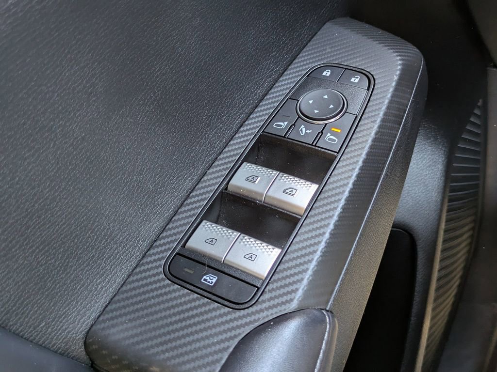 Used 2025 Mitsubishi Outlander SEL image 26