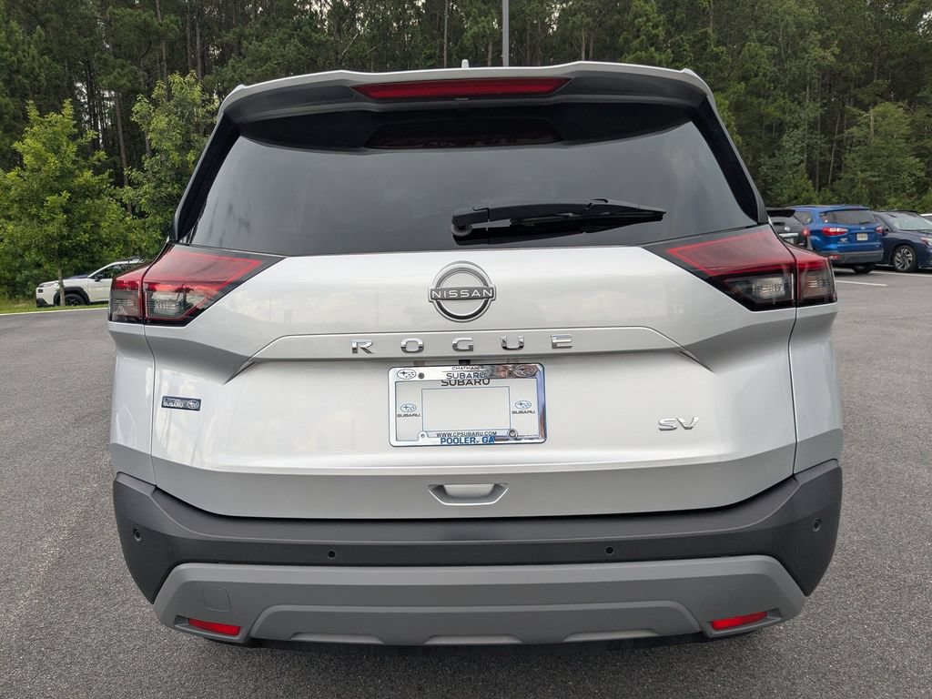 Used 2023 Nissan Rogue SV FWD image 5