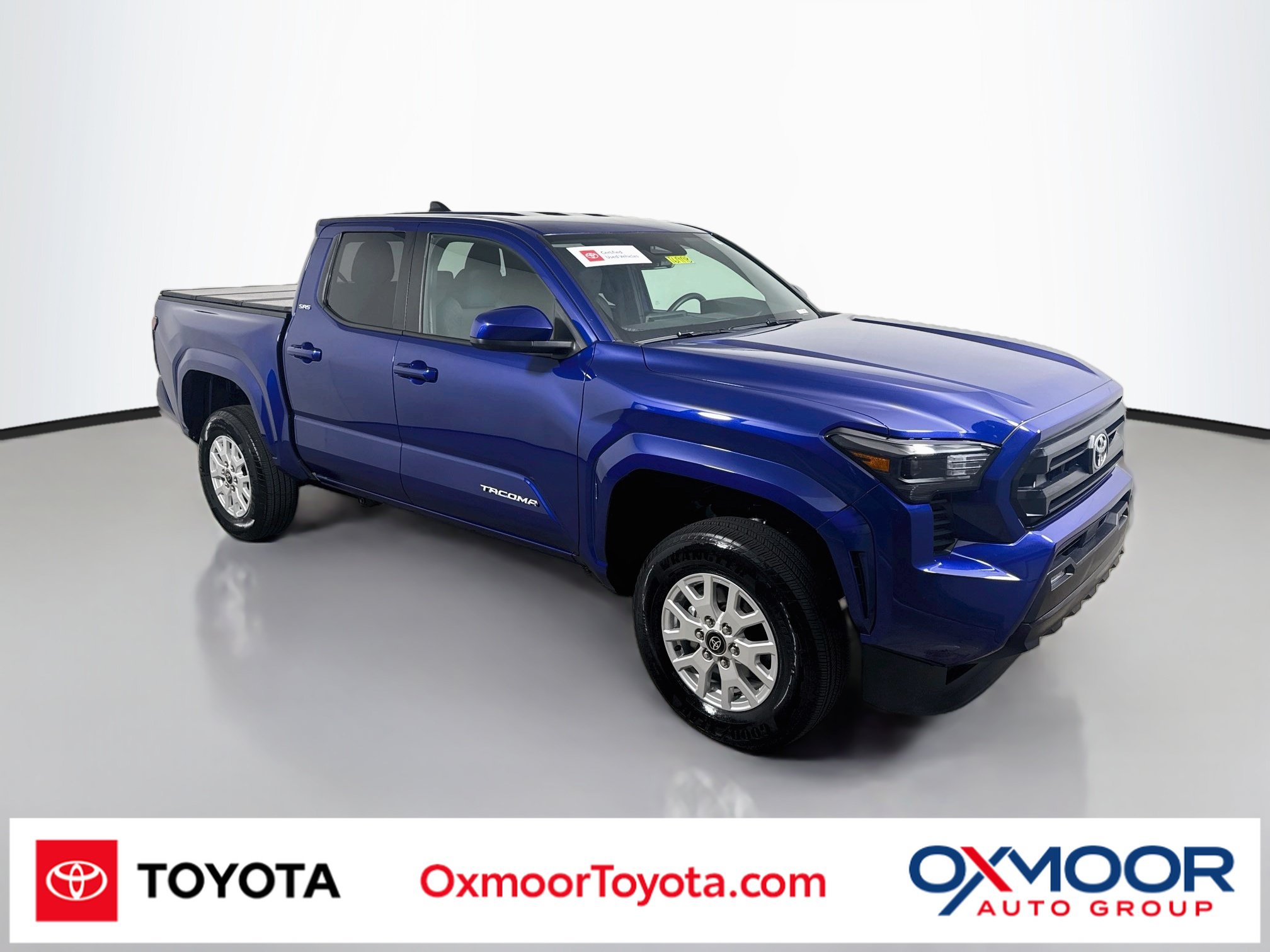 Certified 2025 Toyota Tacoma SR5 AWD/4WD image 1