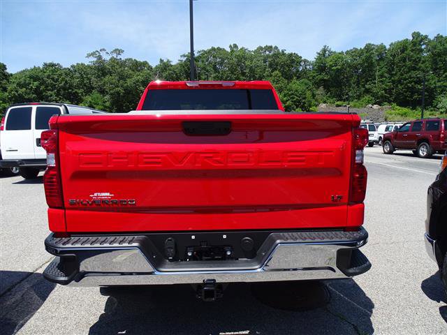 Used 2024 Chevrolet Silverado 1500 LT image 4