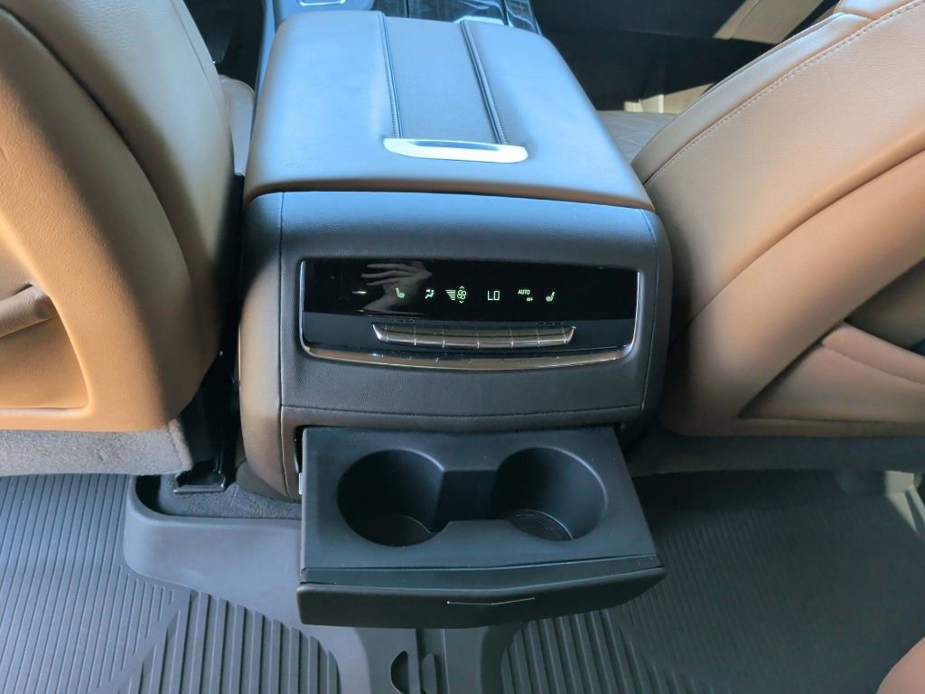 Used 2023 Cadillac Escalade Premium Luxury w/ LPO, Radiant Package image 41