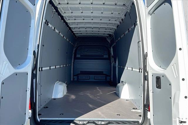New 2026 Mercedes-Benz Sprinter 2500 image 21