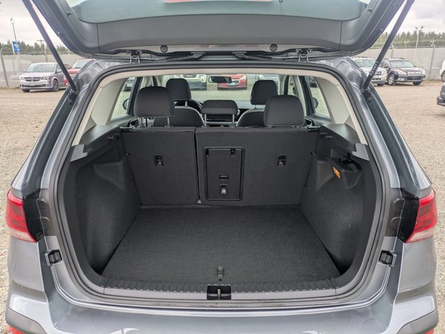 Used 2022 Volkswagen Taos S image 6