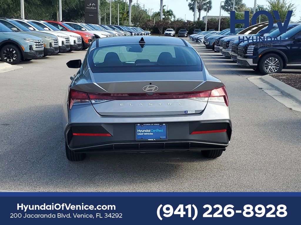 Certified 2026 Hyundai Elantra SE FWD image 8