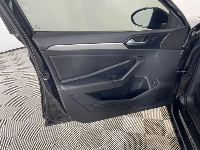 Used 2019 Volkswagen Jetta S w/ Driver Assistance Package image 11