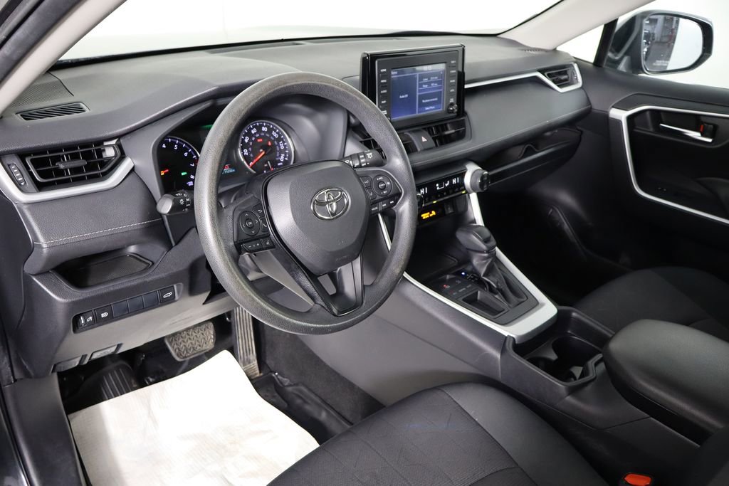 Used 2019 Toyota RAV4 XLE FWD image 26