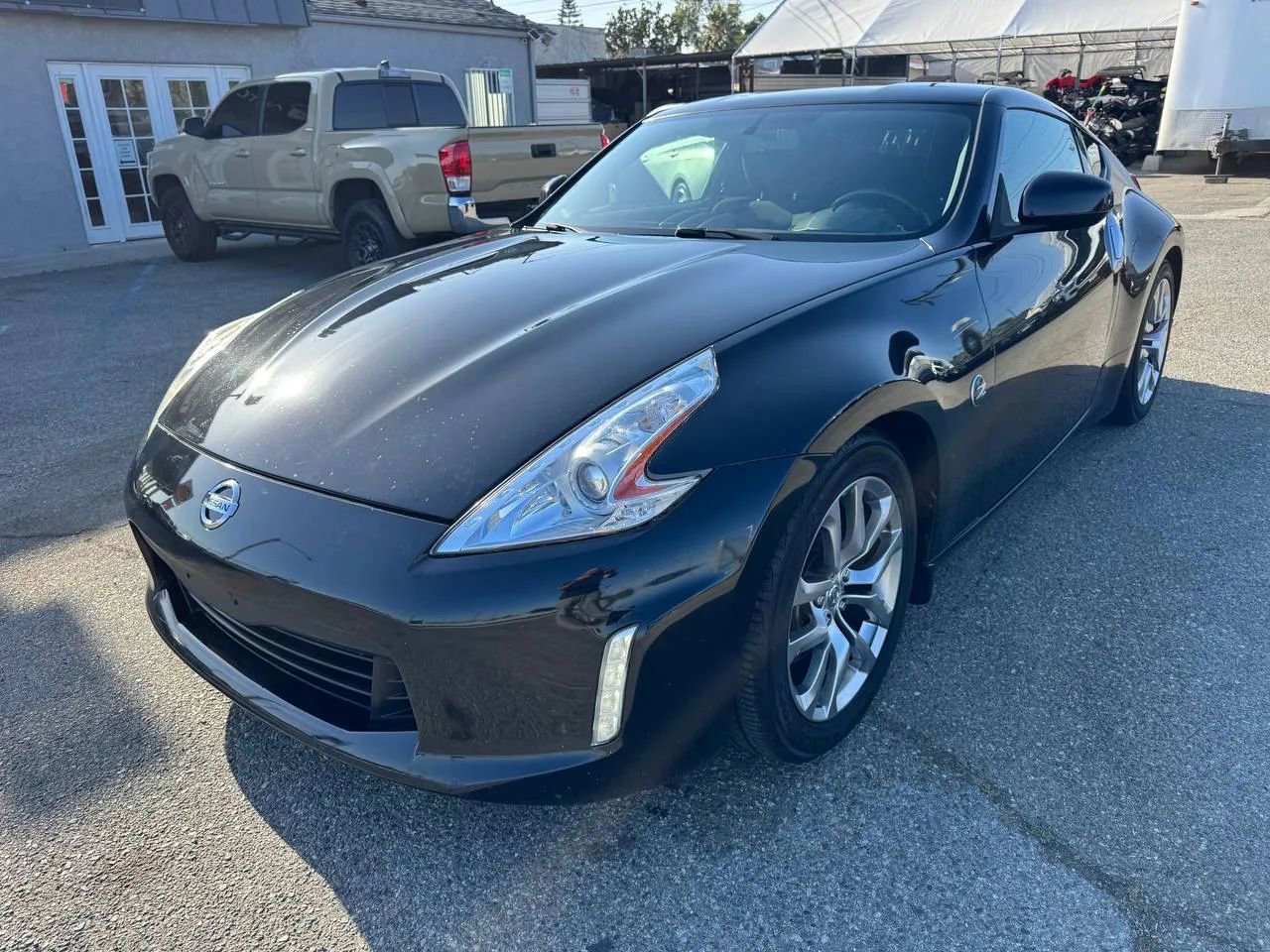 Used 2013 Nissan 370Z Coupe RWD image 3