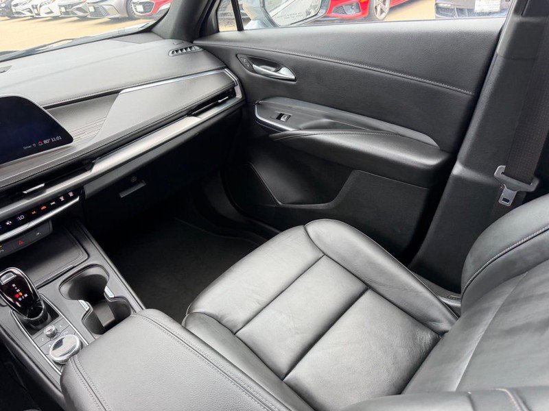 Used 2024 Cadillac XT4 Premium Luxury AWD/4WD image 17