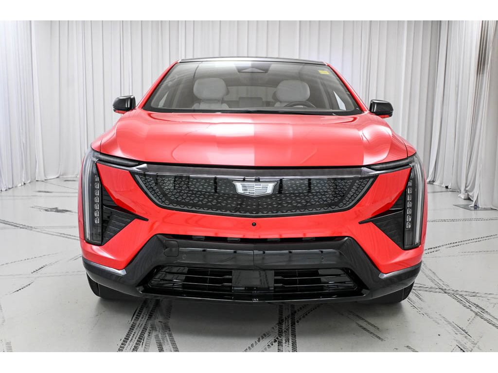 Certified 2025 Cadillac Optiq Sport 1 AWD/4WD image 3