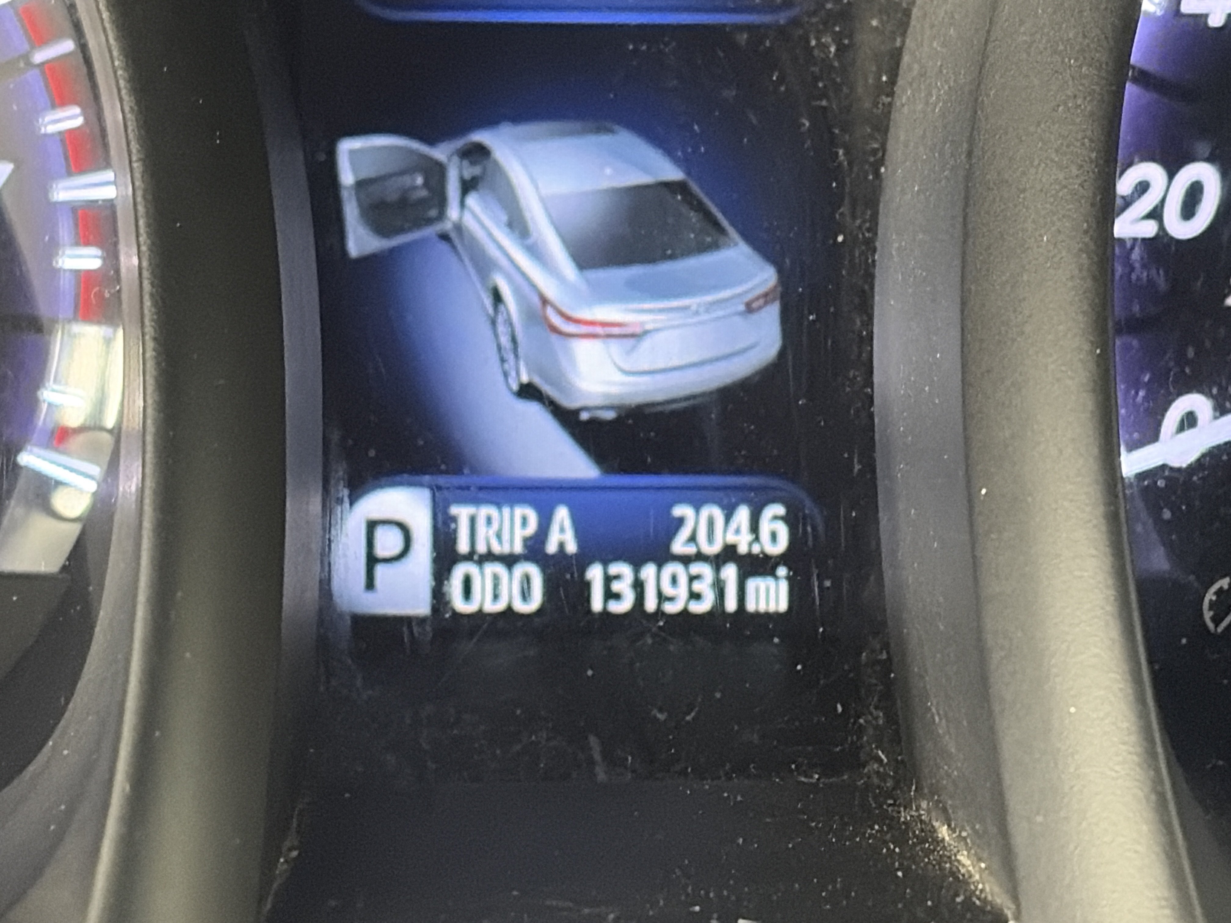 Used 2016 Toyota Avalon Touring FWD image 5