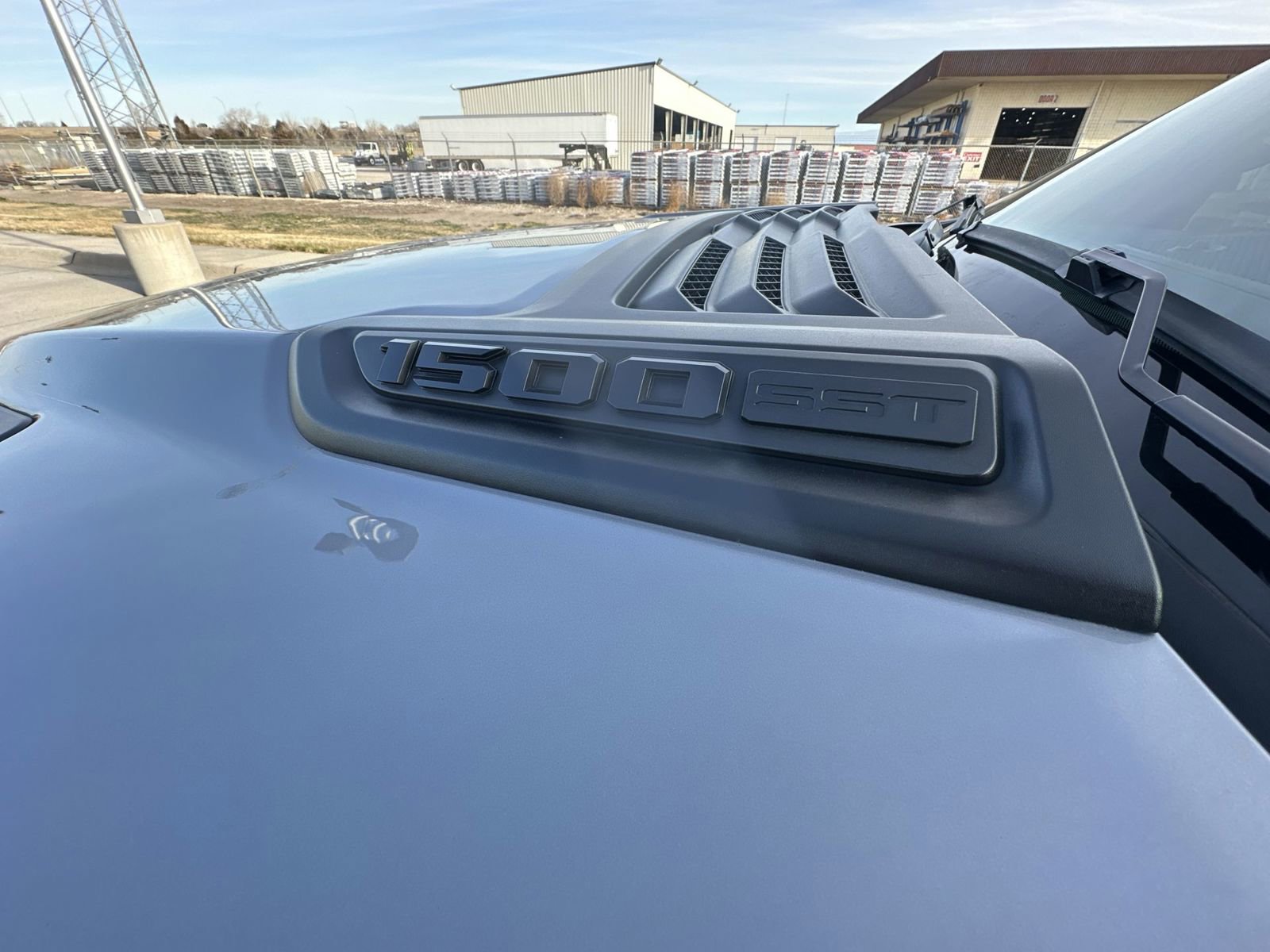 Used 2025 RAM 1500 Laramie w/ Sport Appearance Package AWD/4WD image 36
