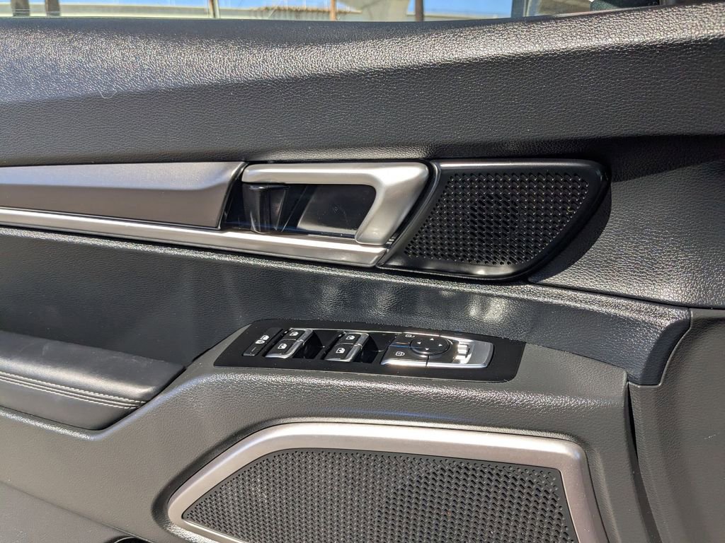 Used 2025 Kia Telluride S image 15