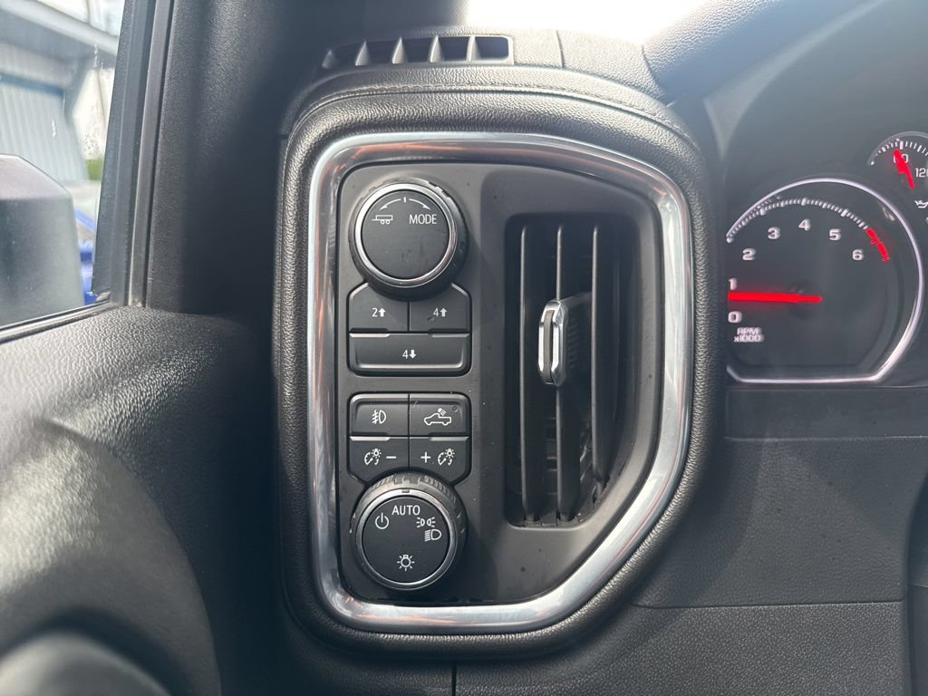 Used 2020 Chevrolet Silverado 2500 LT AWD/4WD image 27